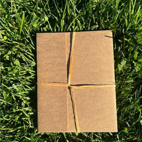 Bundle of 6 EcoFriendly Hand Printed Greeting Cards - Picture 2 of 2